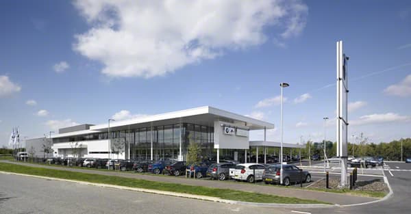 BMW/Mini Cambridge - Image 3